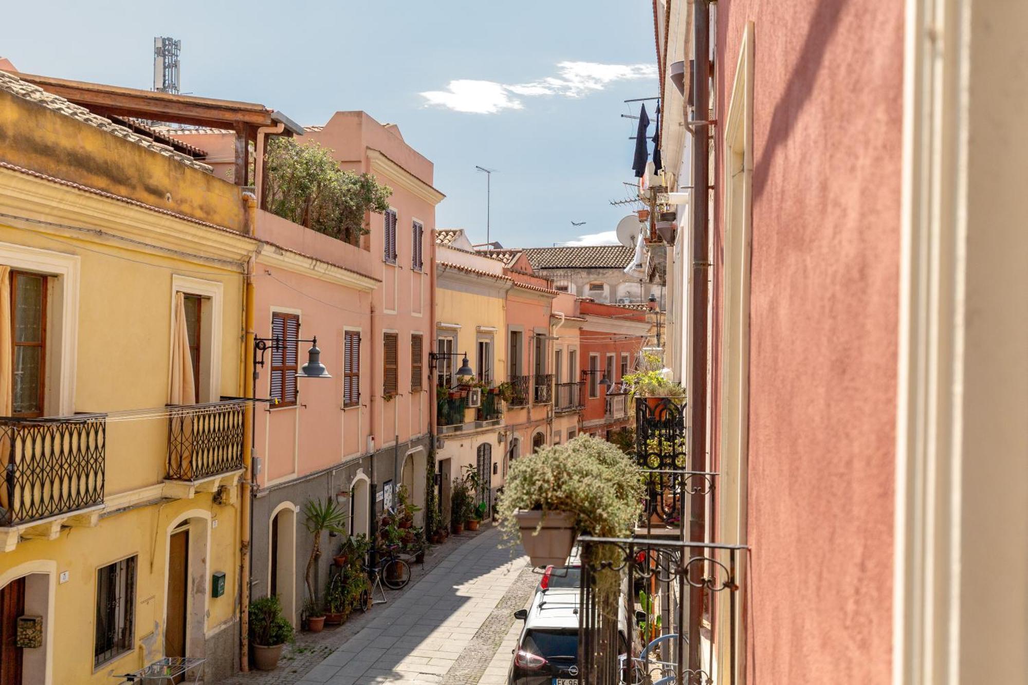 Domus De Silva - Appartamento In Centro Storico A Cagliari Eksteriør billede